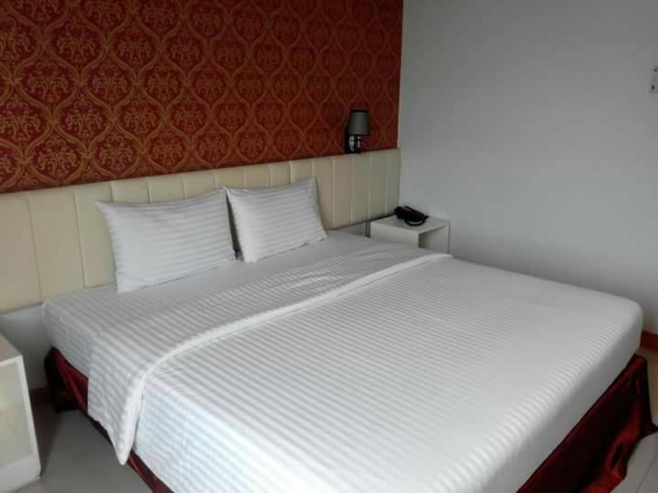 Pratunam Hotel Khon Kaen Bagian luar foto